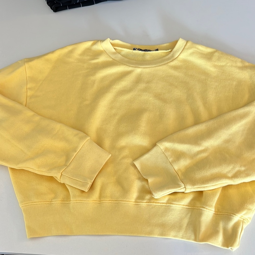 Super soft yellow cropped reformation sweatshirt